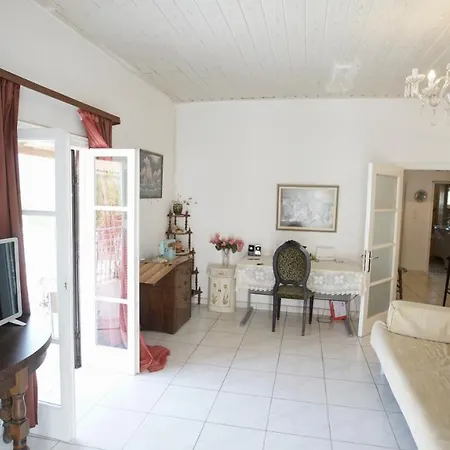 Greek Peloponnese Big Yard Holiday home Aigio